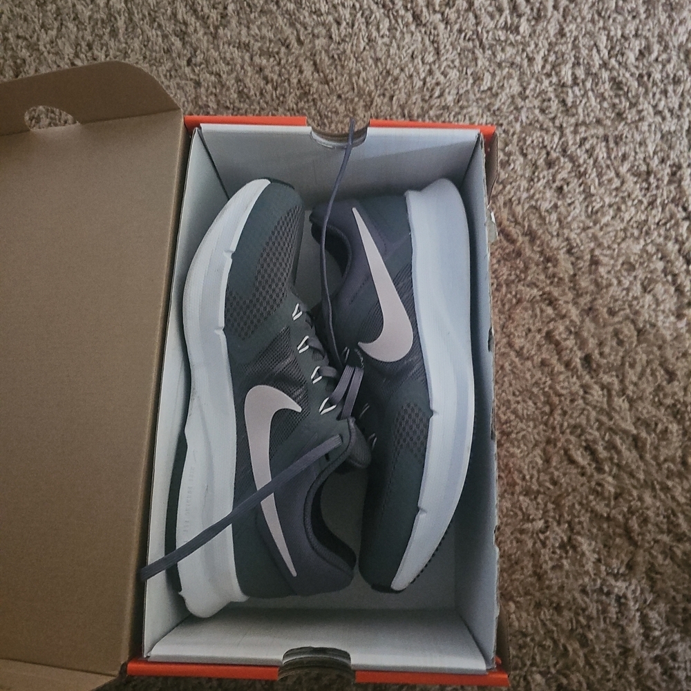 Nike Gray and White Tennis Shoes Size 9 Wide, Worn Once